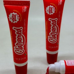 Claramed Lip Balm 10g by embatek Ltda ©